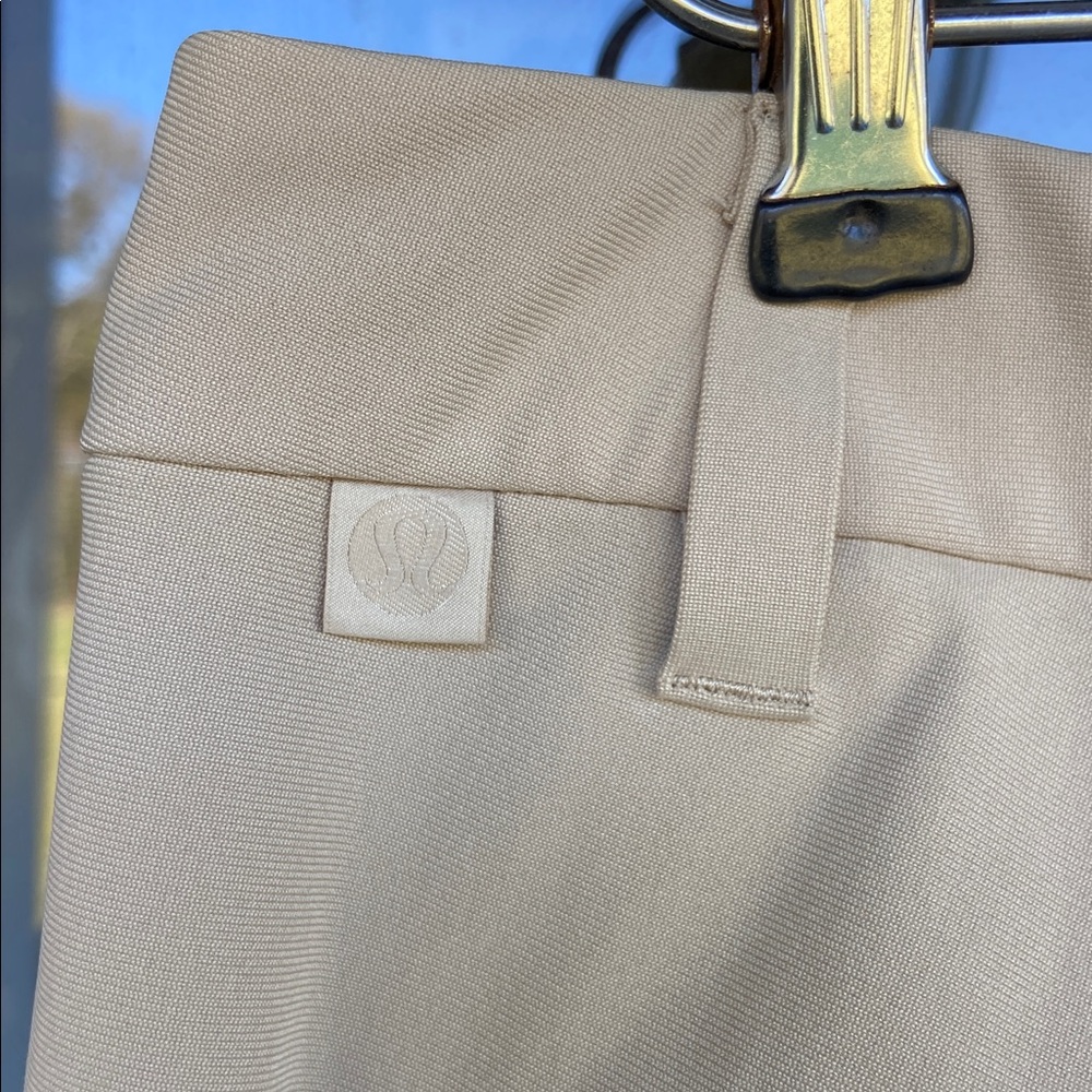 Lululemon Commission Pant. Size 36 - Picture 3 of 6